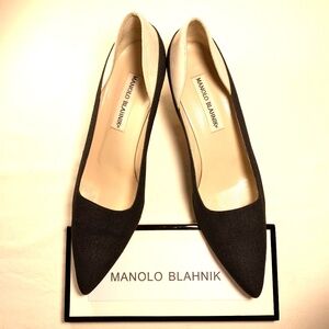 Manolo Blahnik Black Linen and Ivory Leather Pumps size 39.5 / 9.5